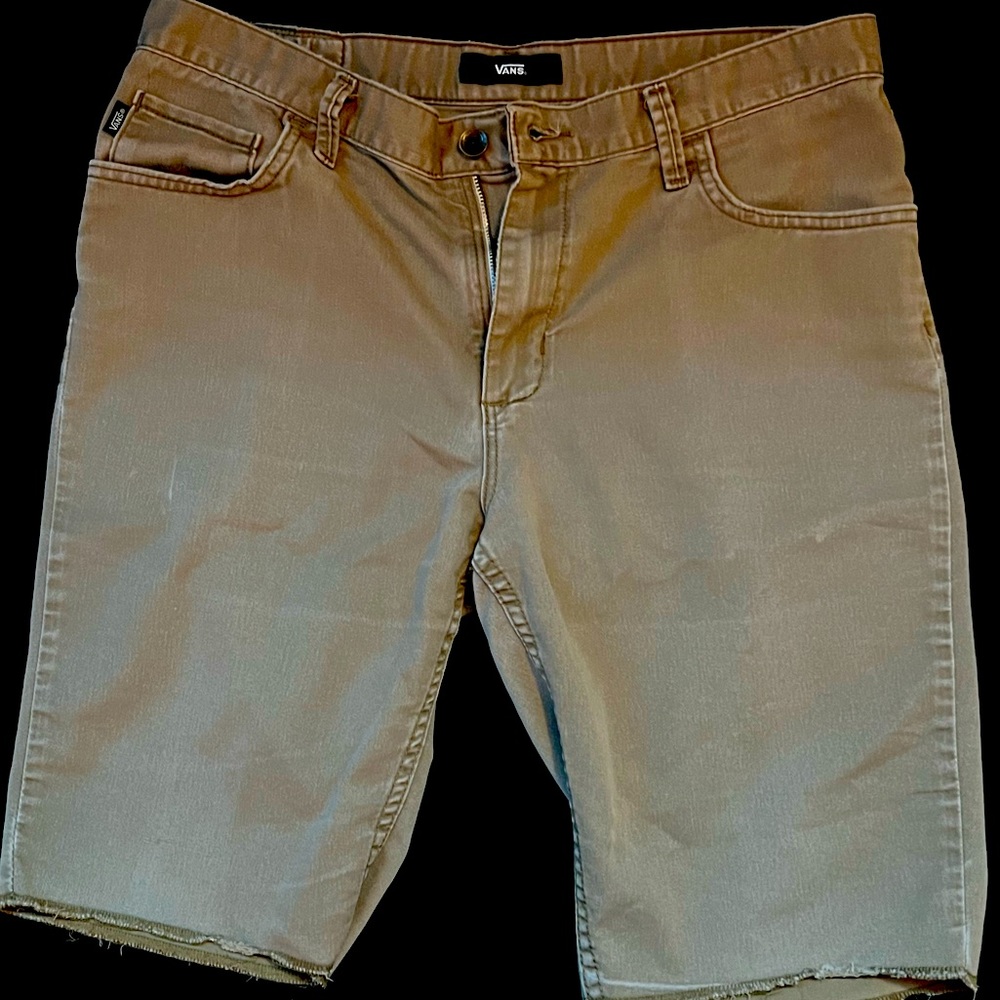 Vans tan shorts